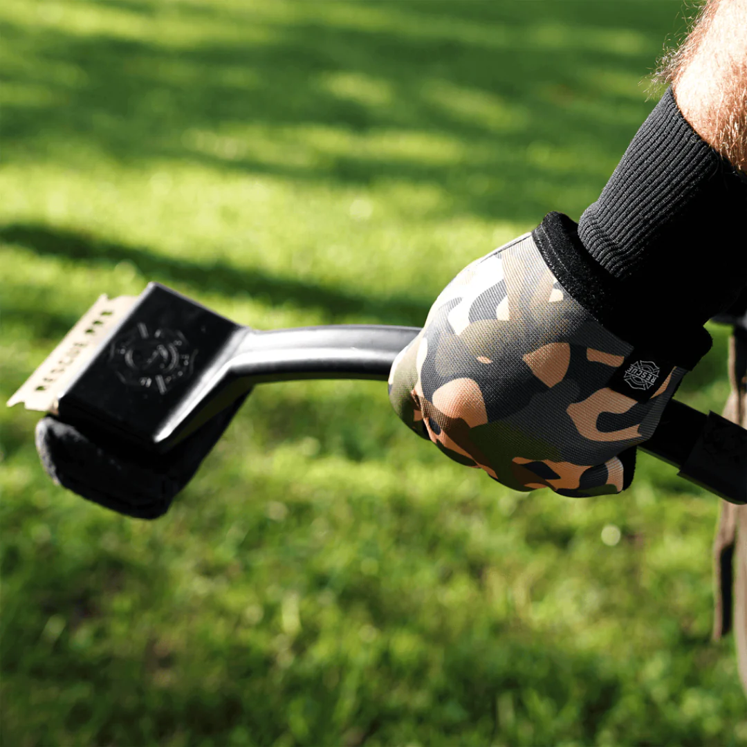 Rescue Gloves: Camo Edition - Image 4